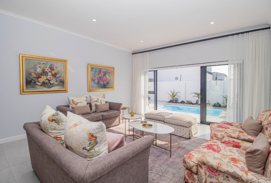 4 Bedroom Property for Sale in Sandown Western Cape